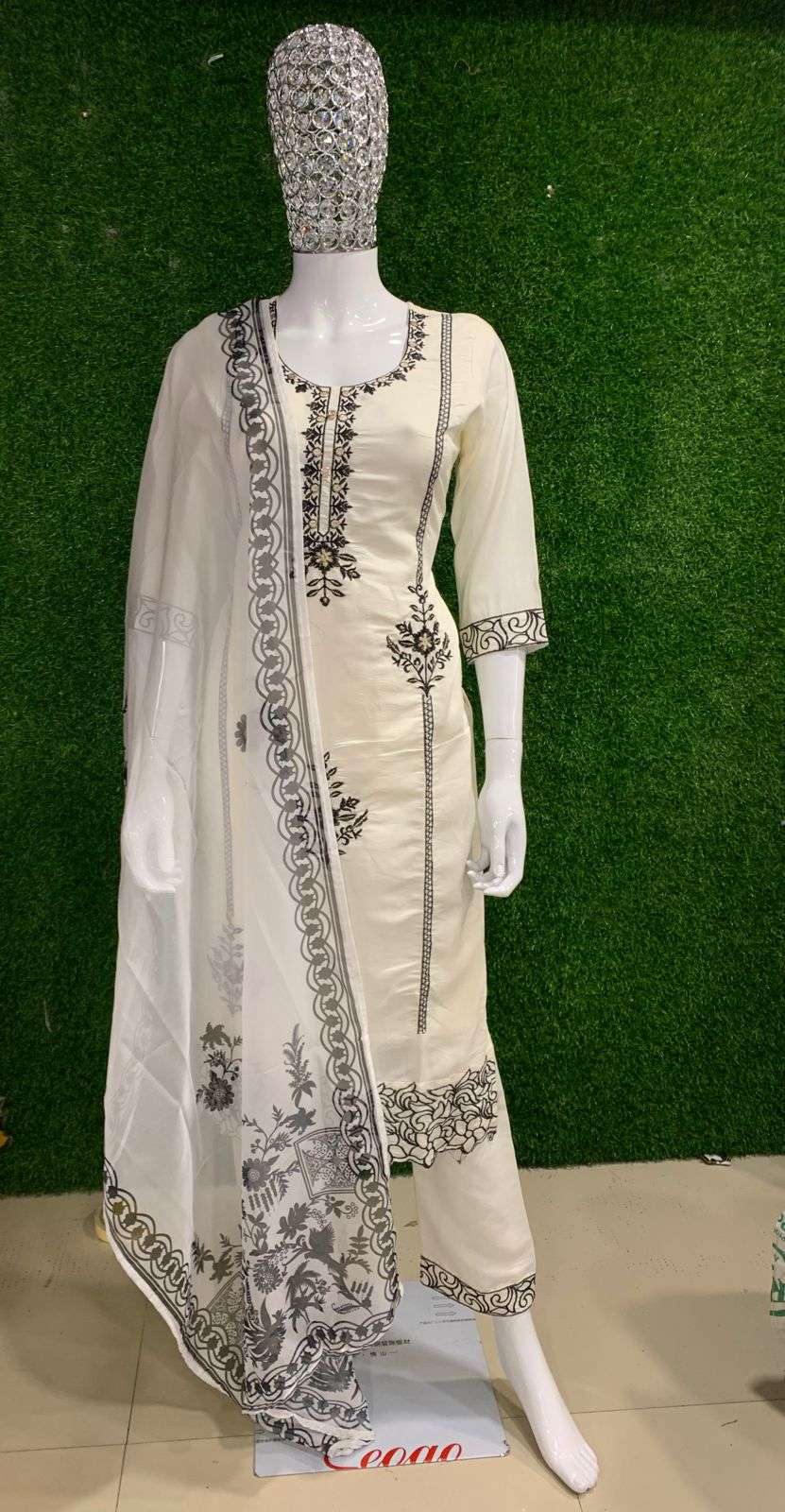 BEMITEX PRESENT MODAL SILK FABRIC WITH HEAVY EMBROIDERY AND FULL INNER READYMADE 3 PIECE SUIT COMBO WHOLESALE SHOP IN SURAT